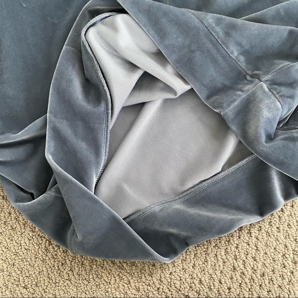 Zara Velvet Sweatshirt - Picture 7 of 7